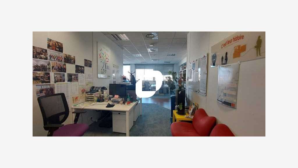 A louer Bureaux 262m² Saint denis