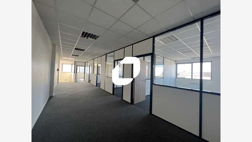 A louer Bureaux 212m² Saint denis