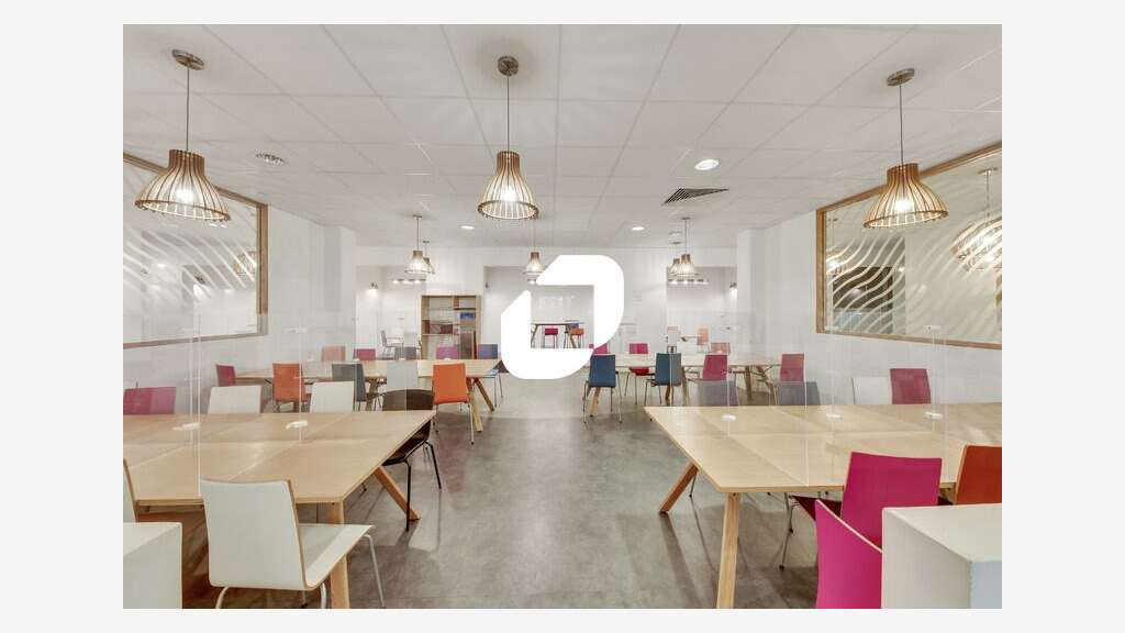 A louer Bureaux 7000m² Saint denis