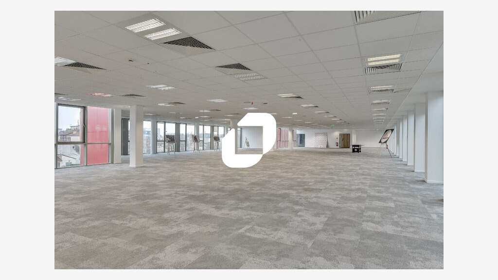 A louer Bureaux 7000m² Saint denis