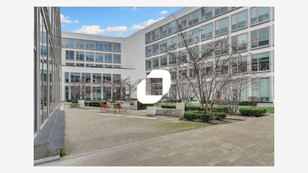 A louer Bureaux 7000m² Saint denis