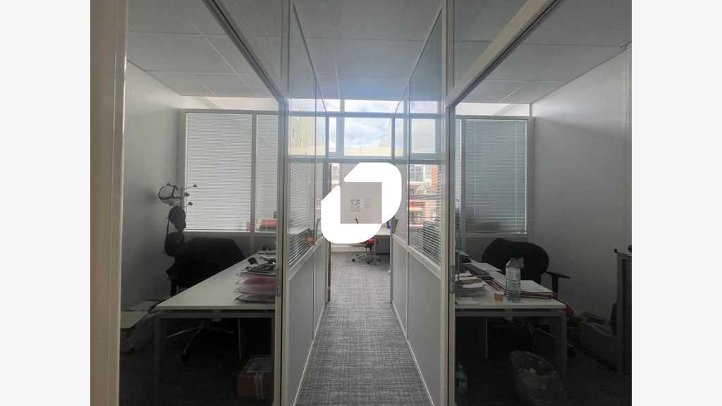 A louer Bureaux 391m² Saint denis