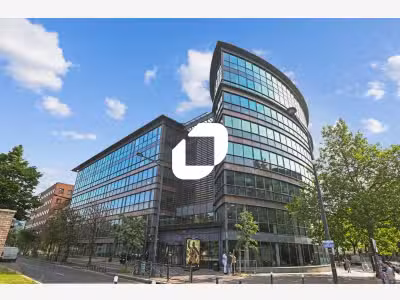 A louer Bureaux 2456m² Saint denis