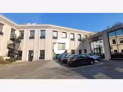 A louer Bureaux 1635m² Saint denis