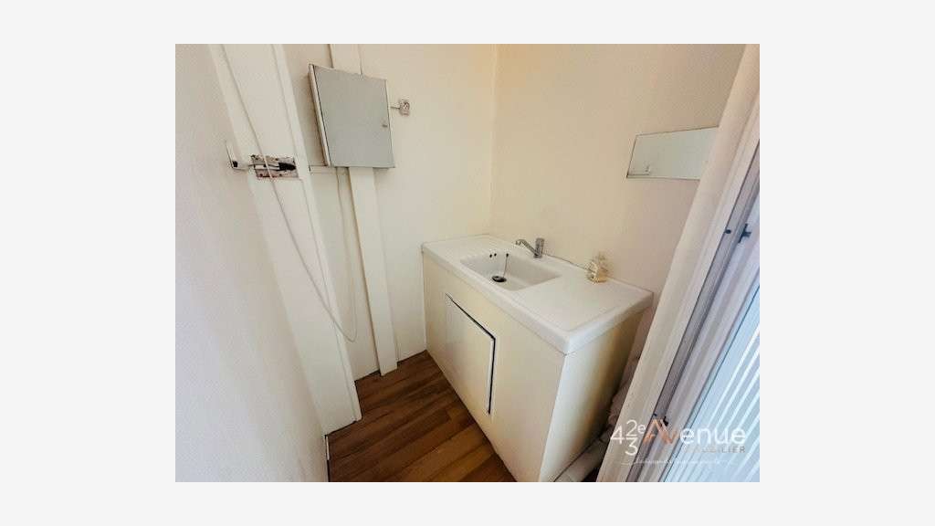 Bureau 105m² RDC Rue de la Montat/Châteaucreux