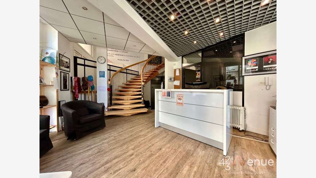 A louer bureaux 275m² à Saint-Etienne Bellevue