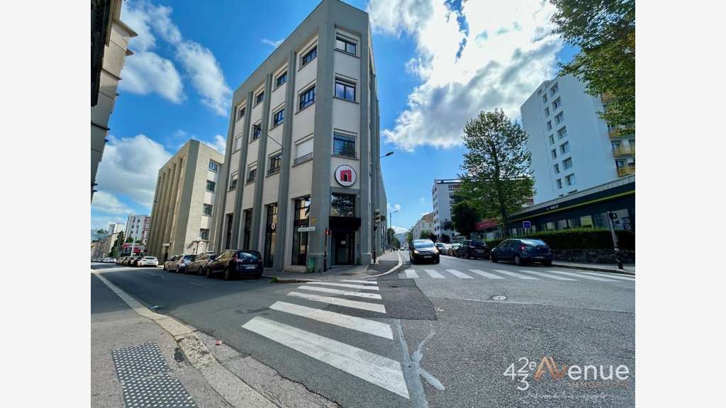 A louer bureaux 275m² à Saint-Etienne Bellevue