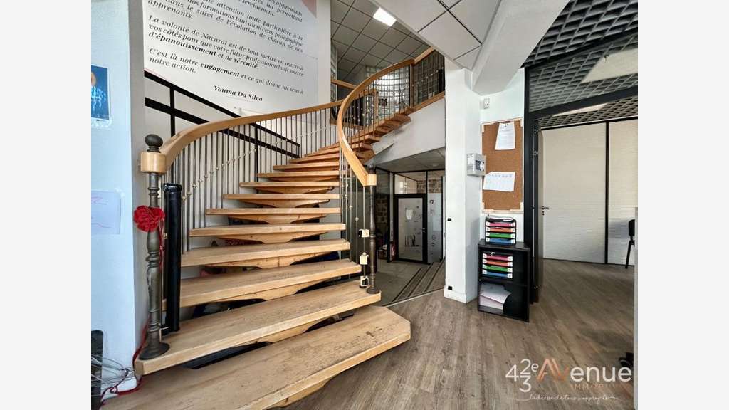 A louer bureaux 275m² à Saint-Etienne Bellevue