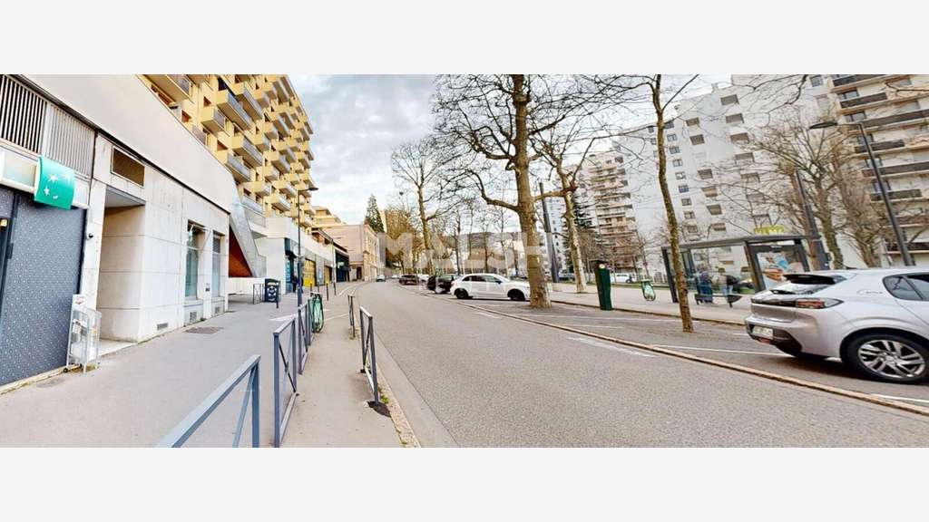 A louer bureaux 160m² Saint Etienne axe Fauriel