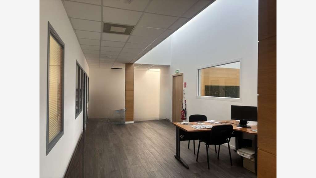 A louer 1 lot de bureaux ERP St-Etienne Technopole