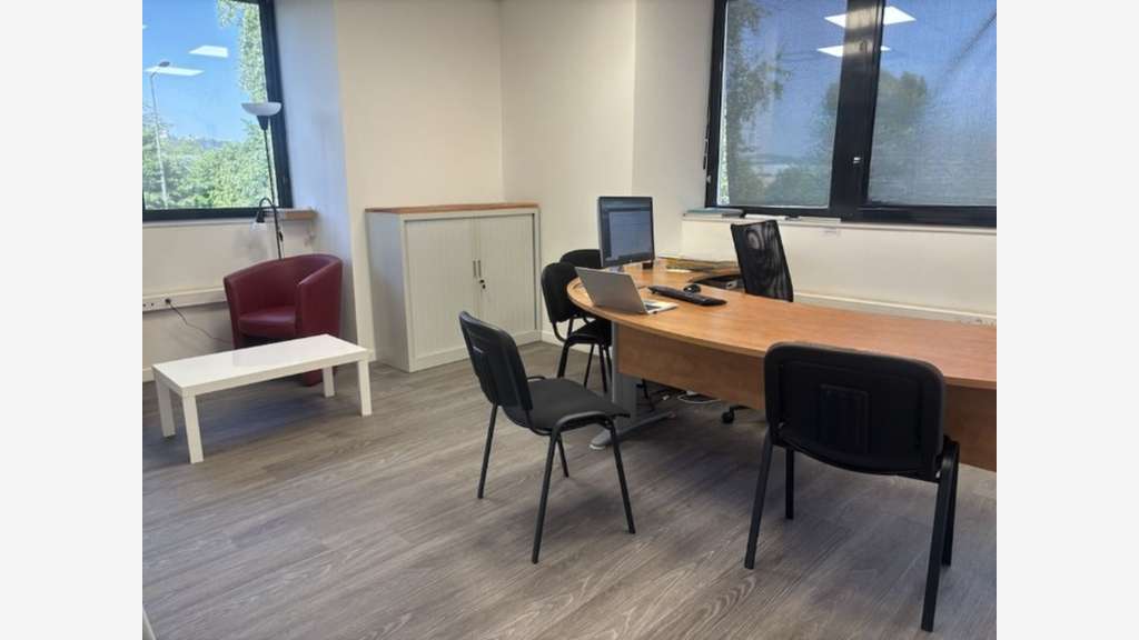 A louer 1 lot de bureaux ERP St-Etienne Technopole