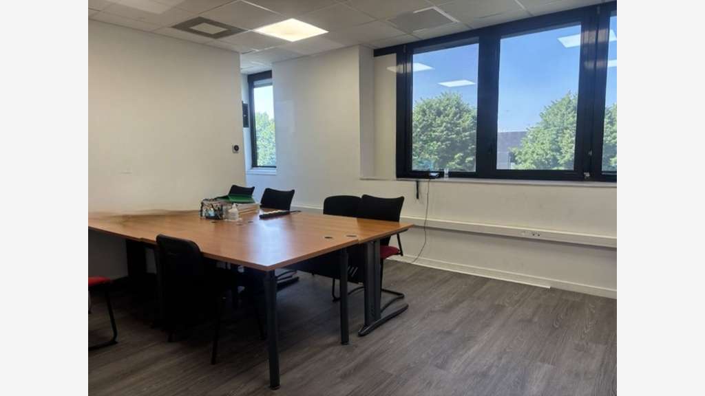 A louer 1 lot de bureaux ERP St-Etienne Technopole