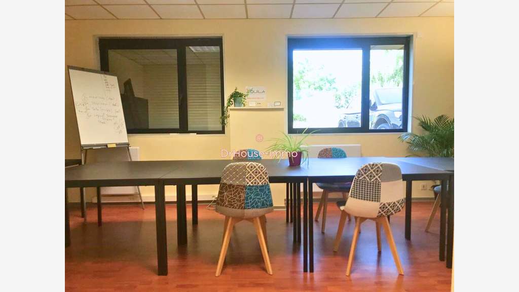 Location Bureaux 153 m² quartier Bergson, idéal p