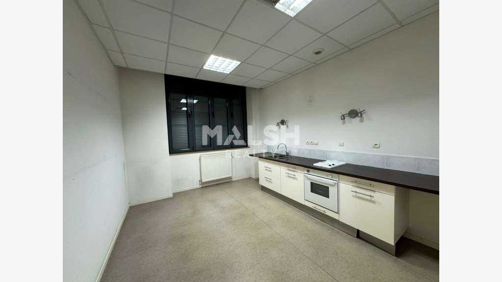 A louer bureaux 635m² à Saint-Etienne Montplaisir