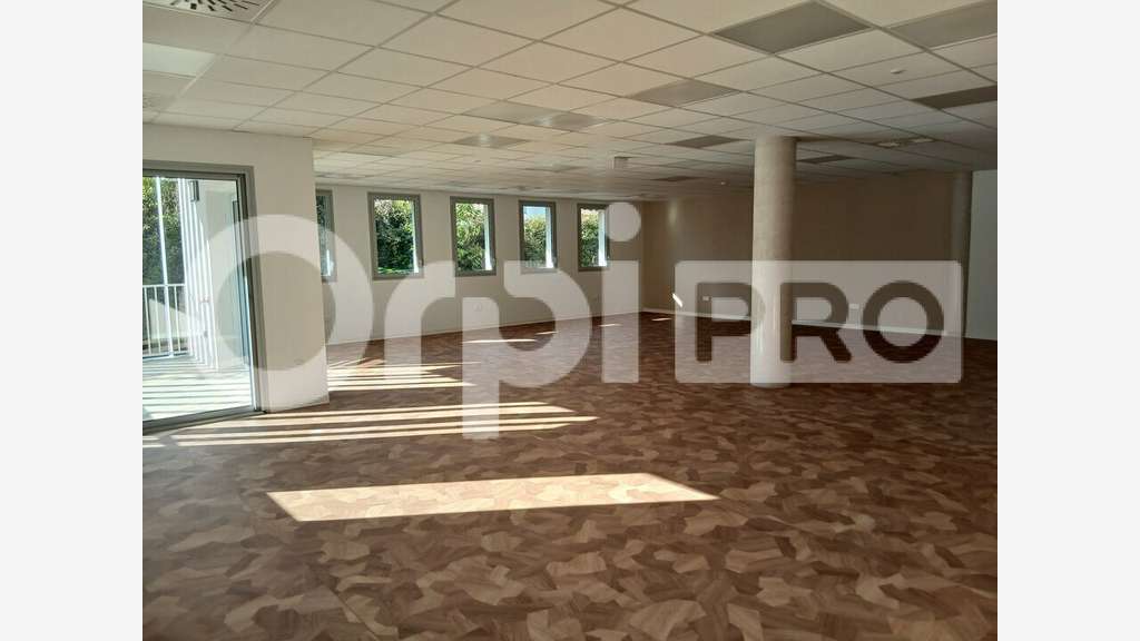Locaux neufs à louer à Saint-Gély-du-Fesc