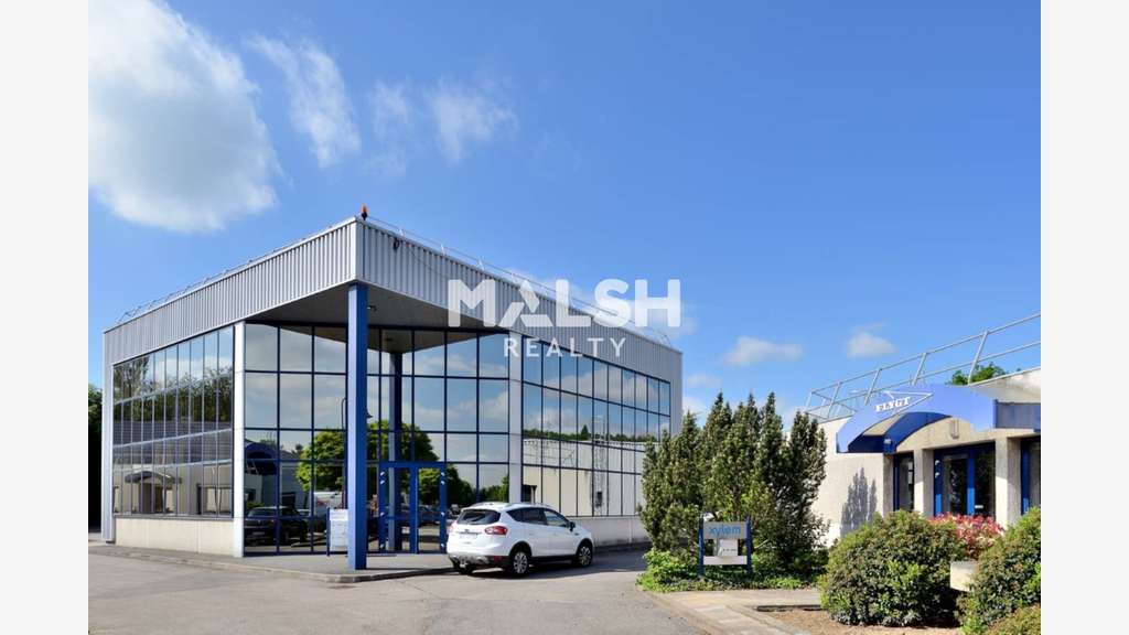 Bureaux rénovés à louer 126m² à Saint-Genis-Laval