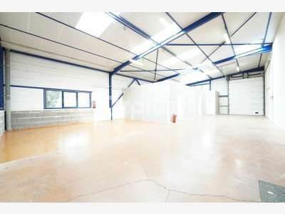Bureaux 126m² à louer à Saint Genis Laval