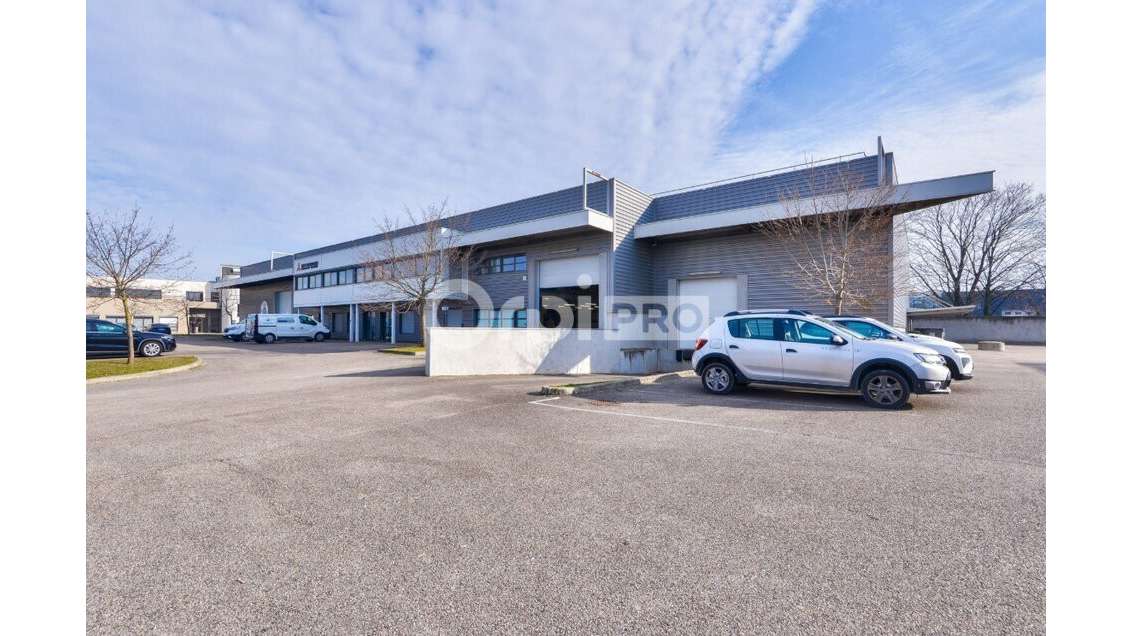 Bureaux 126m² à louer à Saint Genis Laval