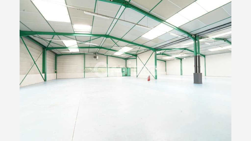 Bureaux 126m² à louer à Saint Genis Laval