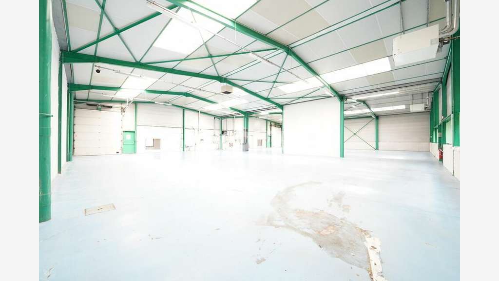 Bureaux 126m² à louer à Saint Genis Laval