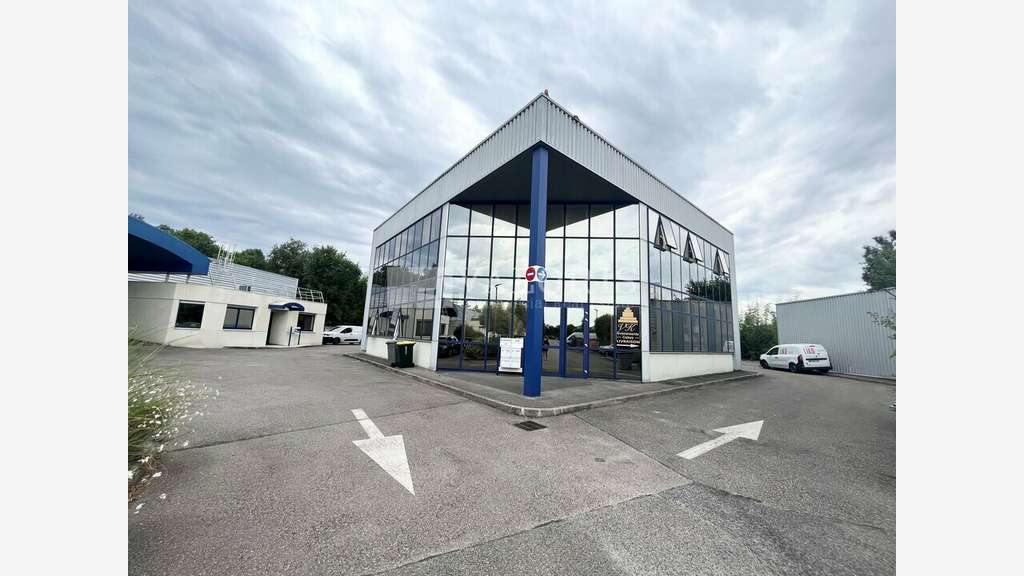 Bureaux 126m² à louer à Saint-Genis-Laval