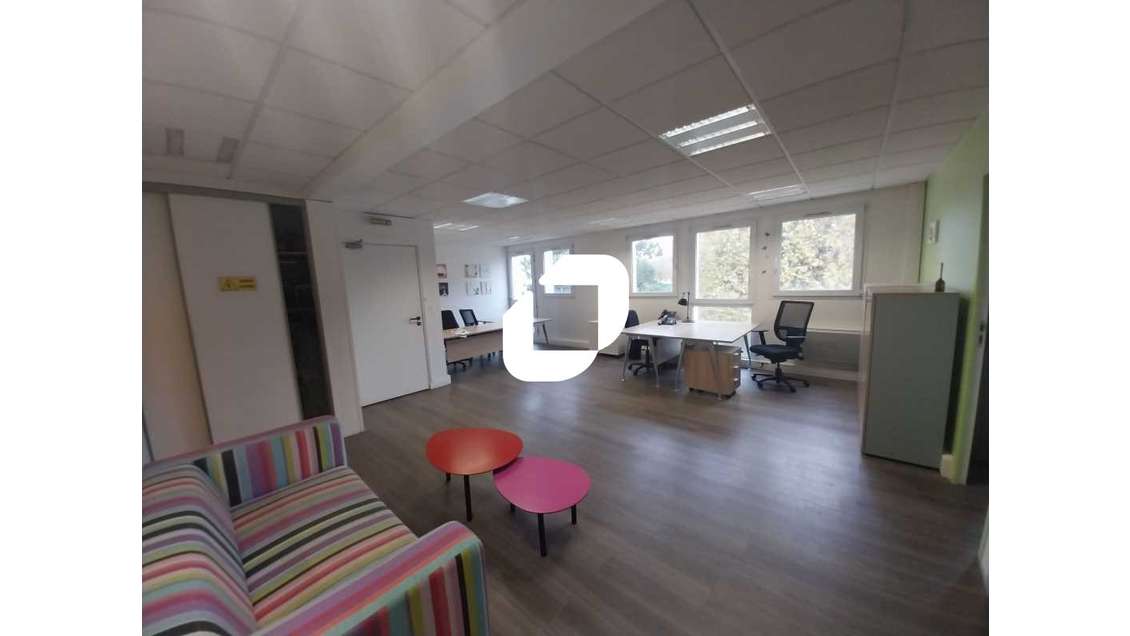 A louer Bureaux 85m² Saint germain en laye
