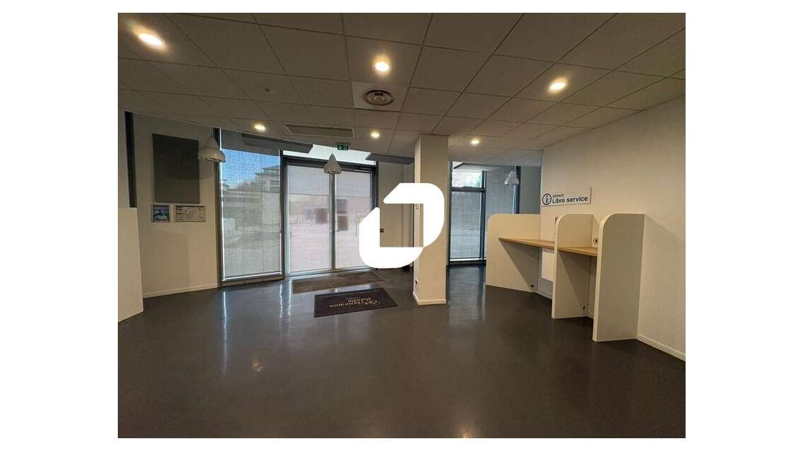 A louer Bureaux 320m² Saint germain en laye