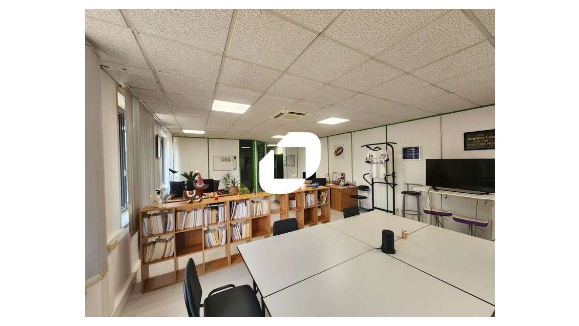 A louer Bureaux 71m² Saint germain en laye
