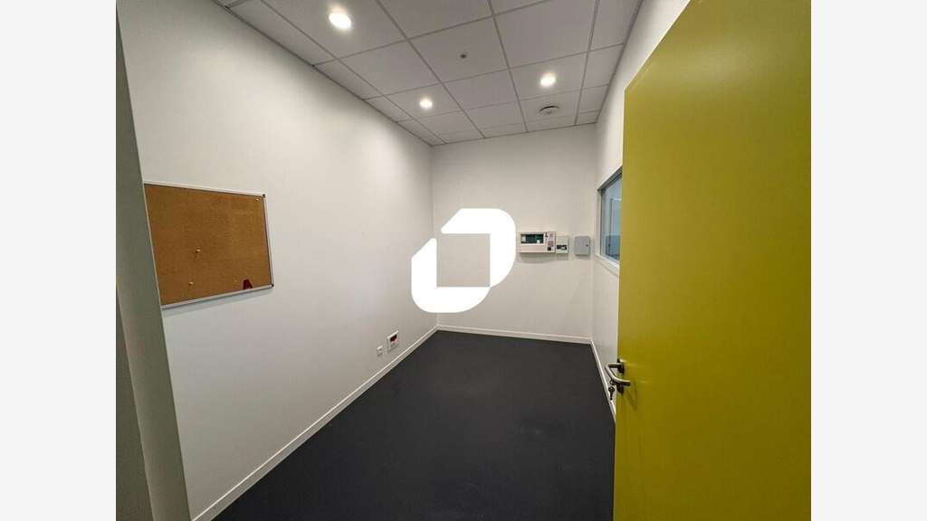 A louer Bureaux 320m² Saint germain en laye