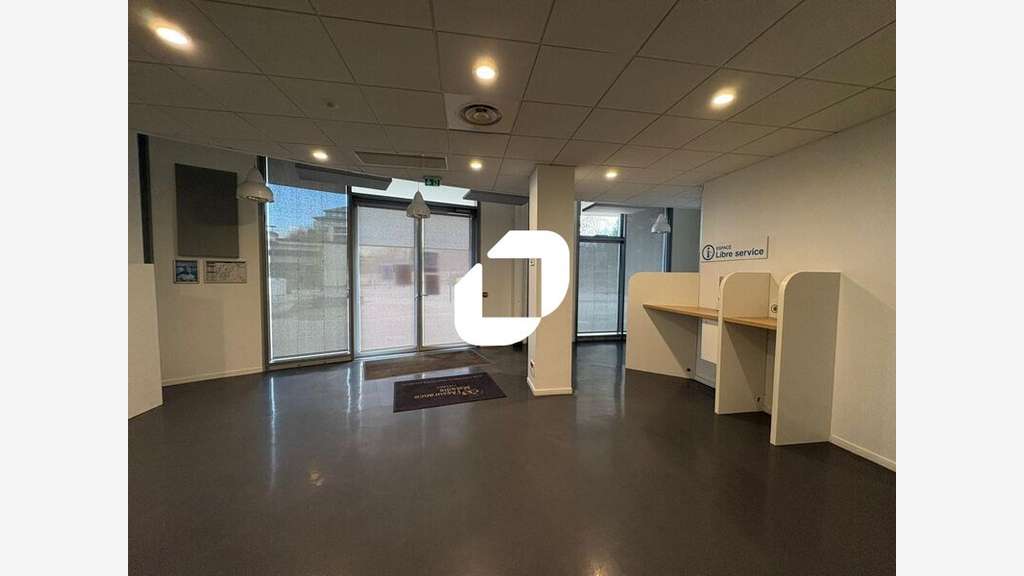 A louer Bureaux 320m² Saint germain en laye