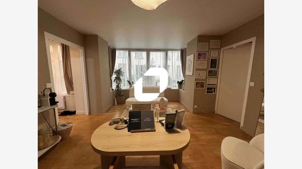 A louer Bureaux 51m² Saint germain en laye