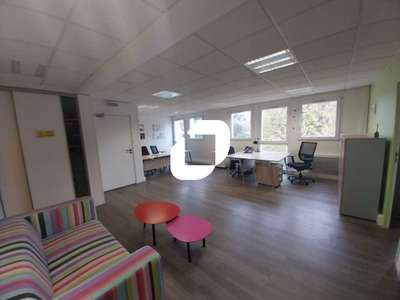 A louer Bureaux 85m² Saint germain en laye