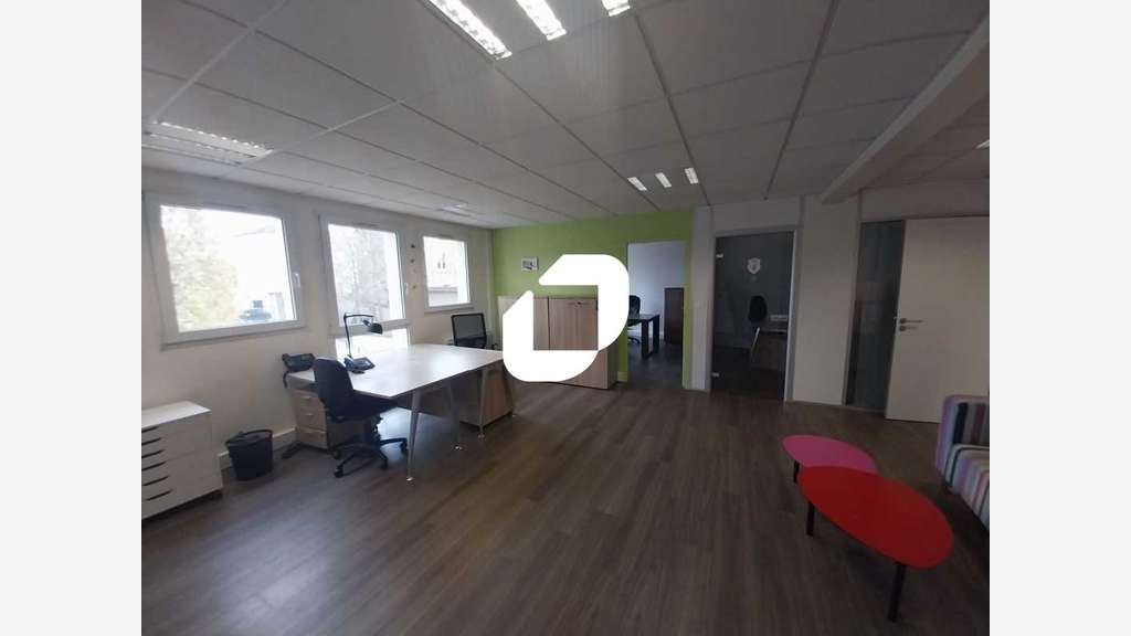 A louer Bureaux 85m² Saint germain en laye