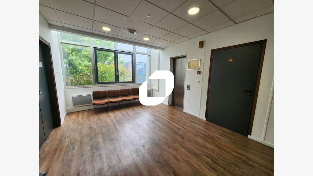 A louer Bureaux 71m² Saint germain en laye