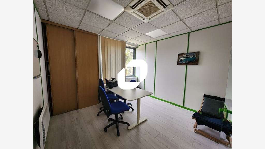 A louer Bureaux 71m² Saint germain en laye