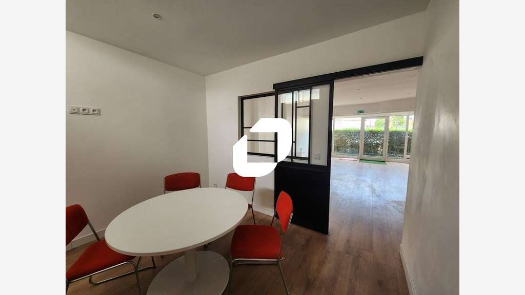 A louer Bureaux 66m² Saint germain en laye