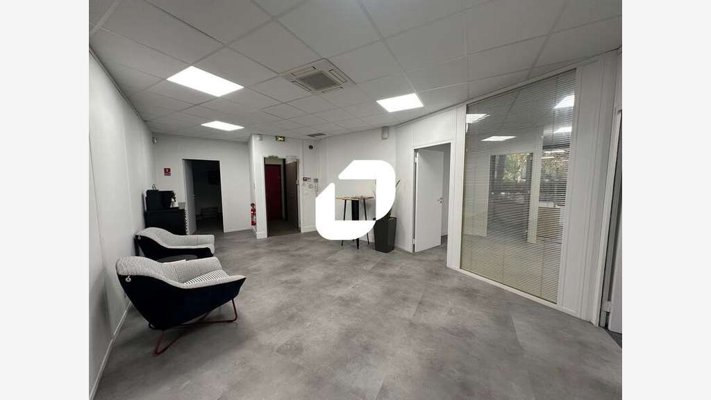 A louer Bureaux 160m² Saint germain en laye