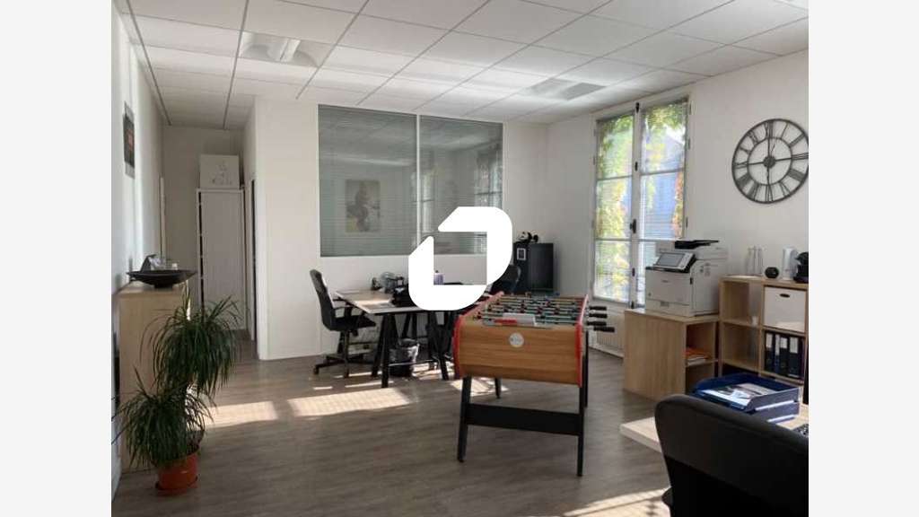 A louer Bureaux 75m² Saint germain en laye