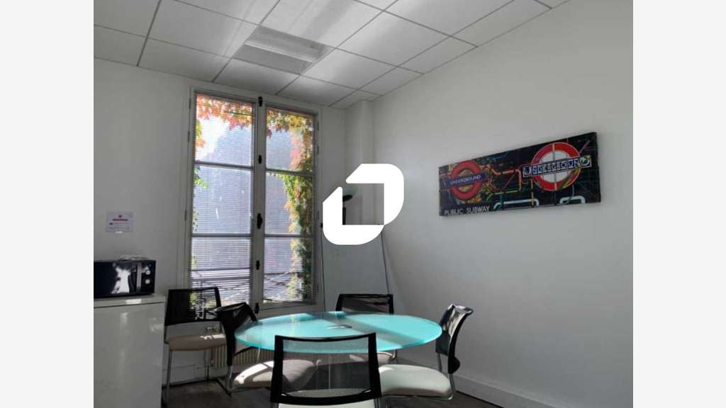 A louer Bureaux 75m² Saint germain en laye