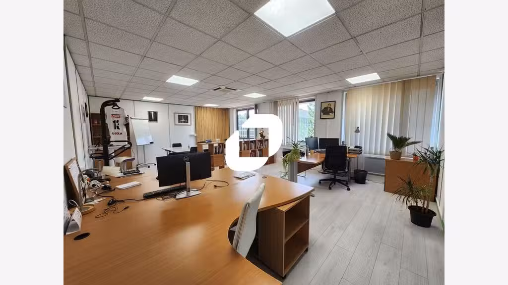 A louer Bureaux 71m² Saint germain en laye