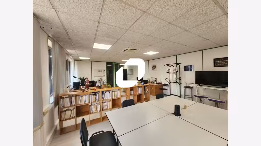 A louer Bureaux 71m² Saint germain en laye