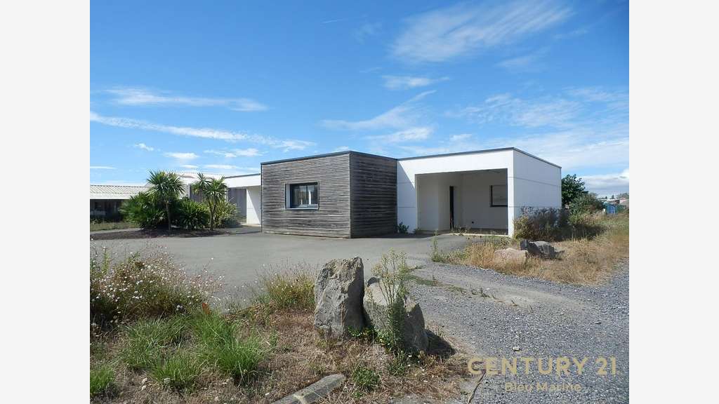 Bureaux commerciaux de 181m²