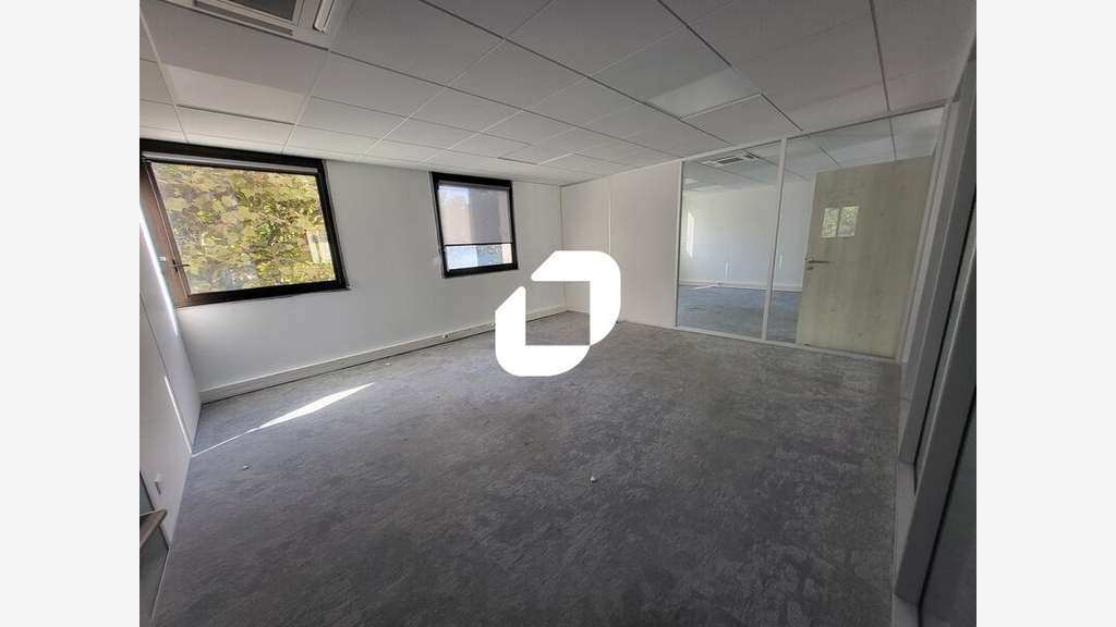 A louer Bureaux 667m² Saint gratien