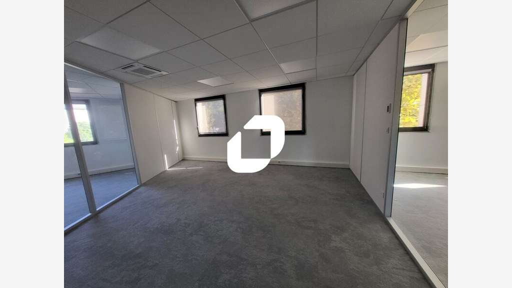 A louer Bureaux 667m² Saint gratien