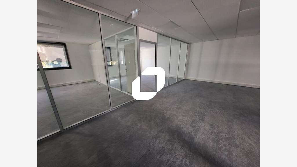 A louer Bureaux 667m² Saint gratien