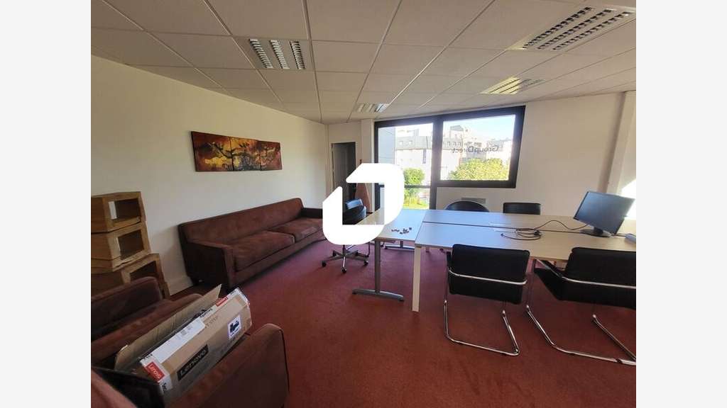 A louer Bureaux 251m² Saint gratien