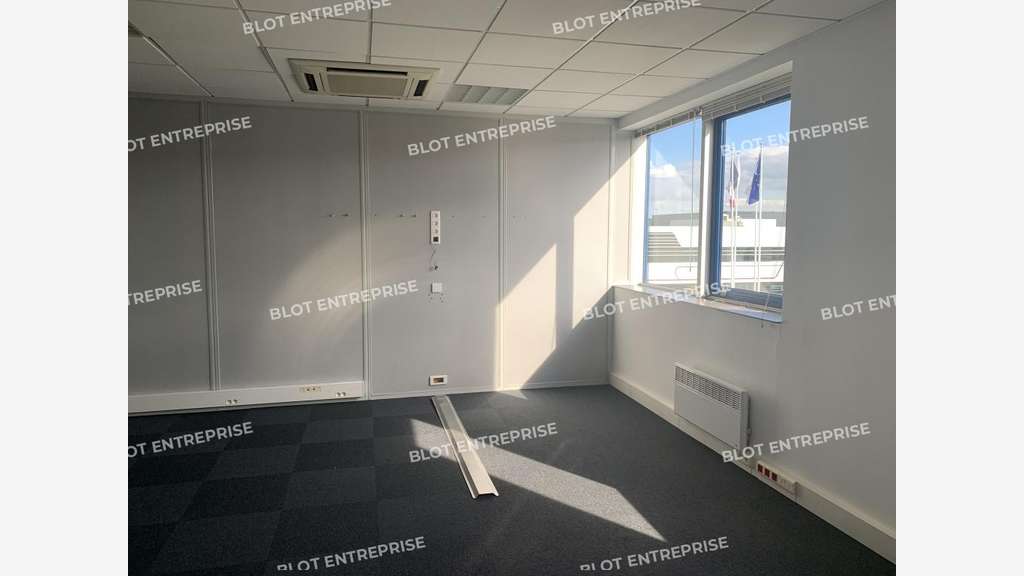 A louer bureaux 250m² R+2 à Rennes Nord