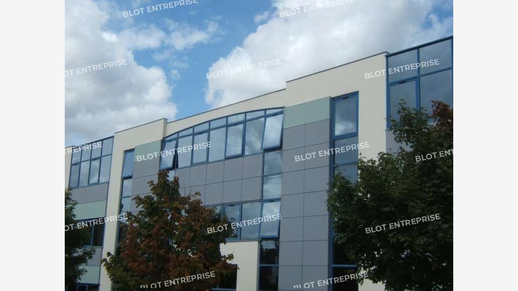 A louer bureaux 250m² R+2 à Rennes Nord