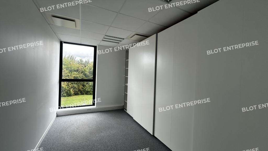 A louer bureaux aménagés 160m² à Saint Grégoire