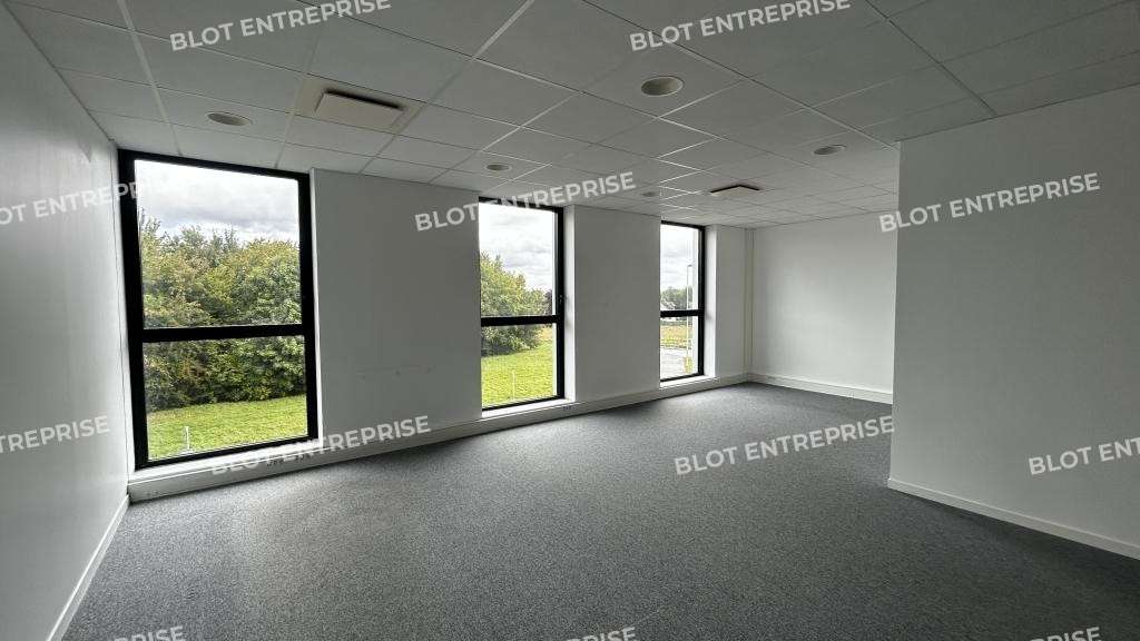 A louer bureaux aménagés 160m² à Saint Grégoire